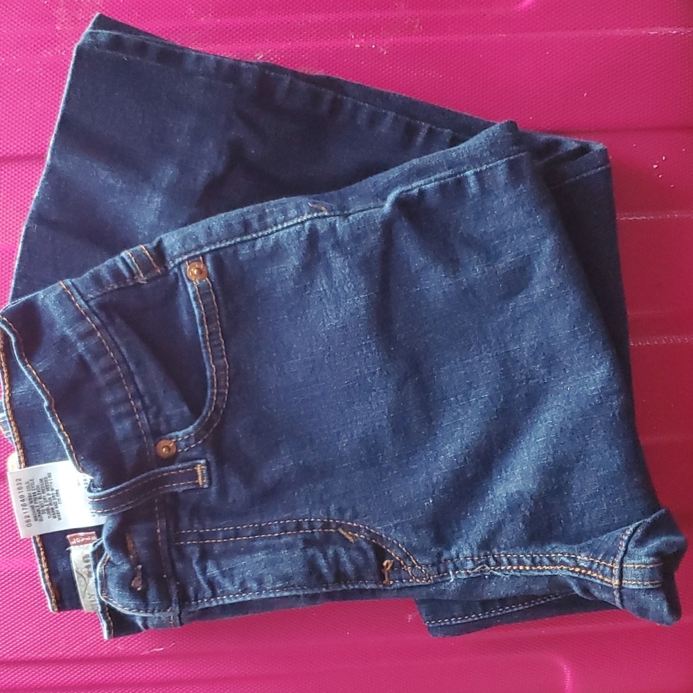Levi's size 2 512 Perfectly Slim Jeans